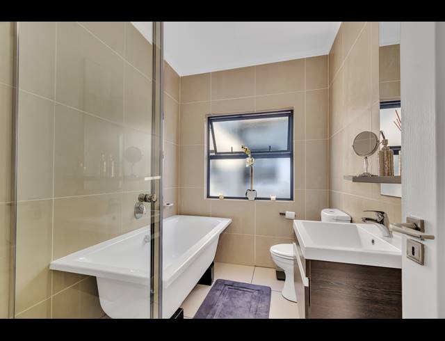 2 BEDROOM APARTMENT TO LET IN FOURWAYS